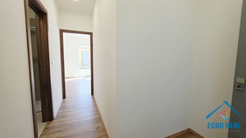 Pronájem kanceláře, Herink, U Kovárny, 55 m2