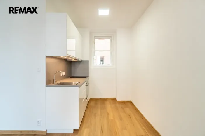 Prodej bytu 1+kk, Praha - Žižkov, Baranova, 34 m2
