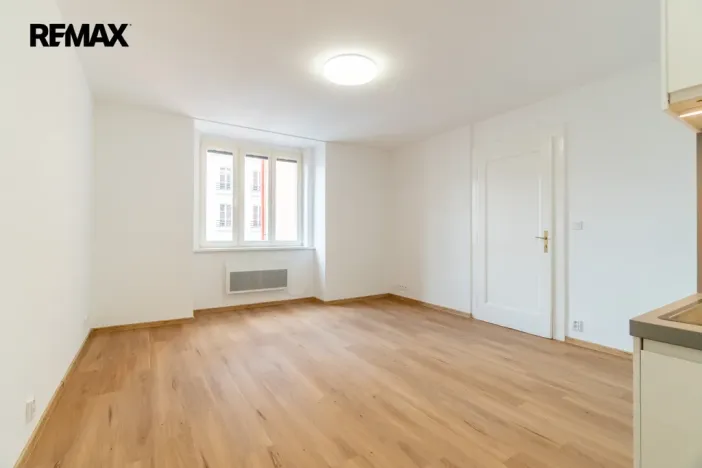 Prodej bytu 1+kk, Praha - Žižkov, Baranova, 34 m2