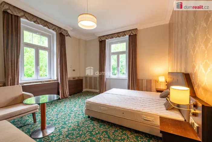Prodej ubytování, Mariánské Lázně - Úšovice, Zeyerova, 4200 m2