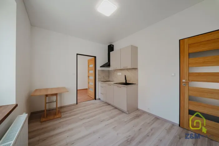 Prodej bytu 1+1, Dalovice, Májová, 30 m2
