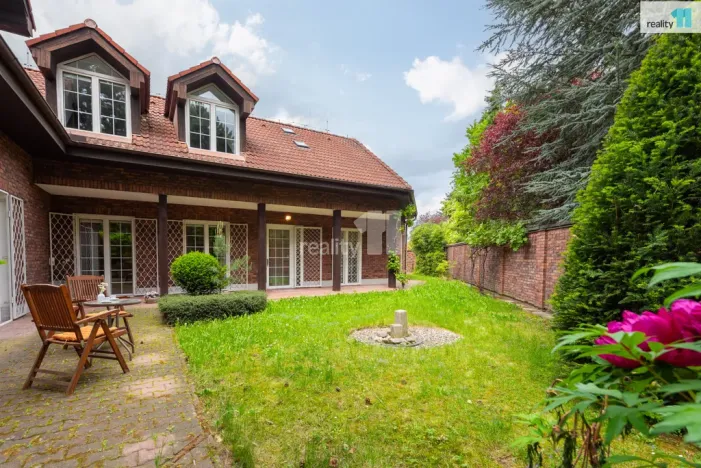 Prodej rodinného domu, Praha - Lhotka, Vzdušná, 420 m2