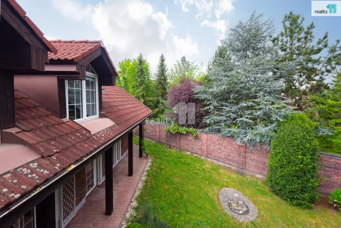 Prodej rodinného domu, Praha - Lhotka, Vzdušná, 420 m2