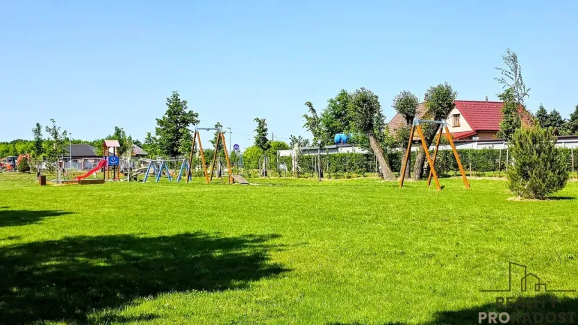 Prodej zahrady, Lužice, 621 m2