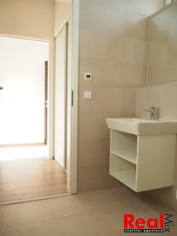 Pronájem bytu 1+kk, Brno - Přízřenice, Moravanská, 34 m2