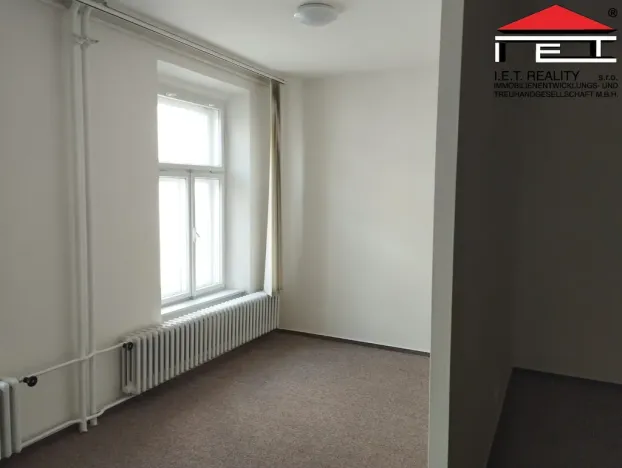 Pronájem bytu 2+kk, Opava, Sněmovní, 90 m2