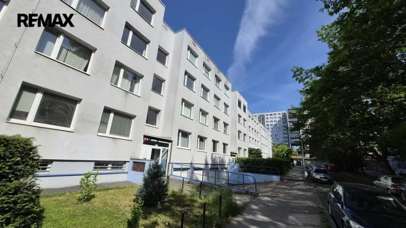 Prodej bytu 3+kk, Praha - Háje, Cyprichova, 75 m2