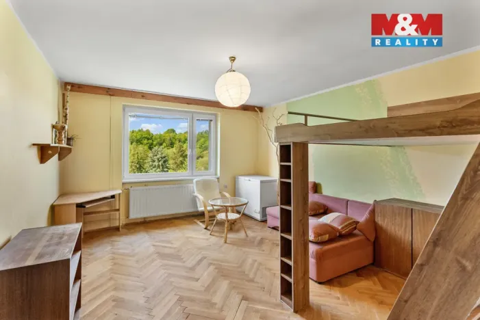 Prodej bytu 3+1, Rovensko pod Troskami, Tyršova, 66 m2