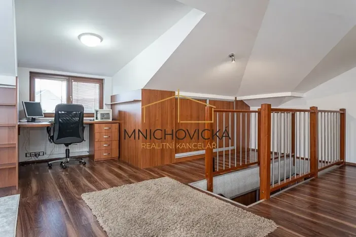 Prodej rodinného domu, Praha - Kolovraty, V Tehovičkách, 521 m2