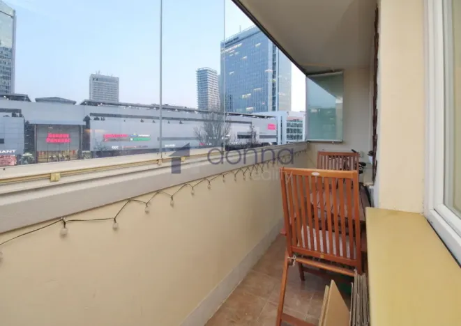 Pronájem bytu 1+kk, Praha, Hvězdova, 38 m2