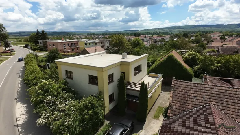 Prodej rodinného domu, Hroznová Lhota, 199 m2