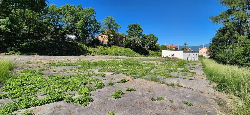 Pronájem komerčního pozemku, Teplice, Pařížská, 2500 m2