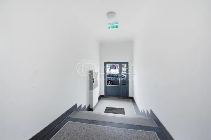 Pronájem bytu 2+kk, Praha - Vysočany, Kolbenova, 60 m2
