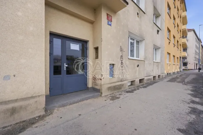Pronájem bytu 2+kk, Praha - Vysočany, Kolbenova, 60 m2