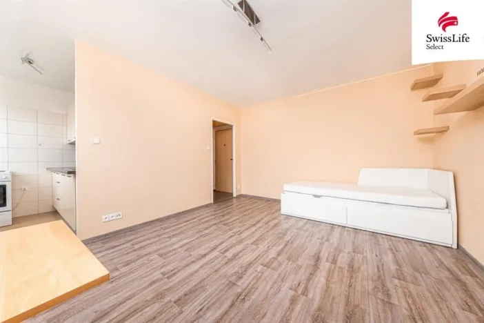 Prodej bytu 1+kk, Pardubice, Sluneční, 26 m2
