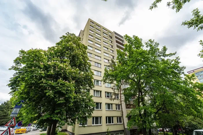 Prodej bytu 3+kk, Praha - Kobylisy, Třeboradická, 68 m2