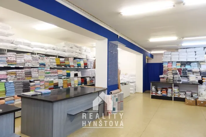 Pronájem obchodního prostoru, Blansko, Bezručova, 136 m2