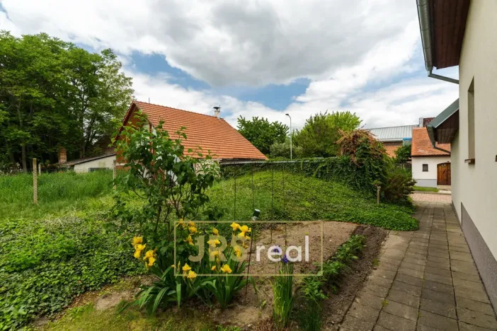 Prodej - jiné, Březí, 28 m2