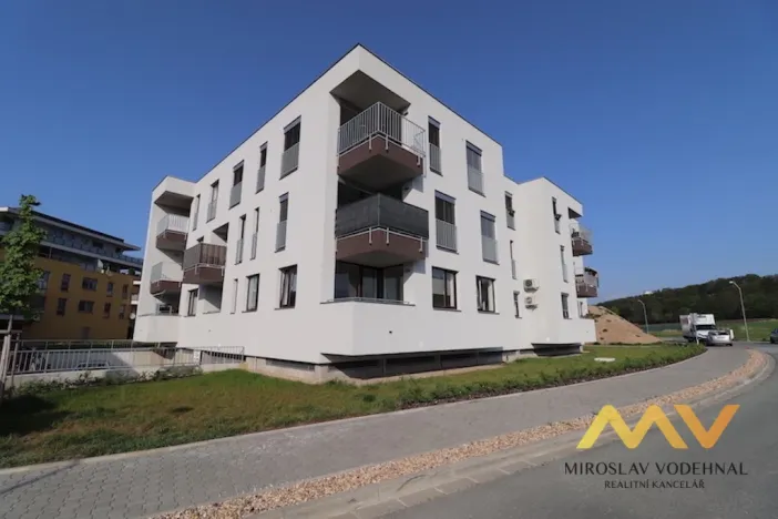 Pronájem bytu 2+kk, Hradec Králové - Třebeš, Pod Svahem, 62 m2