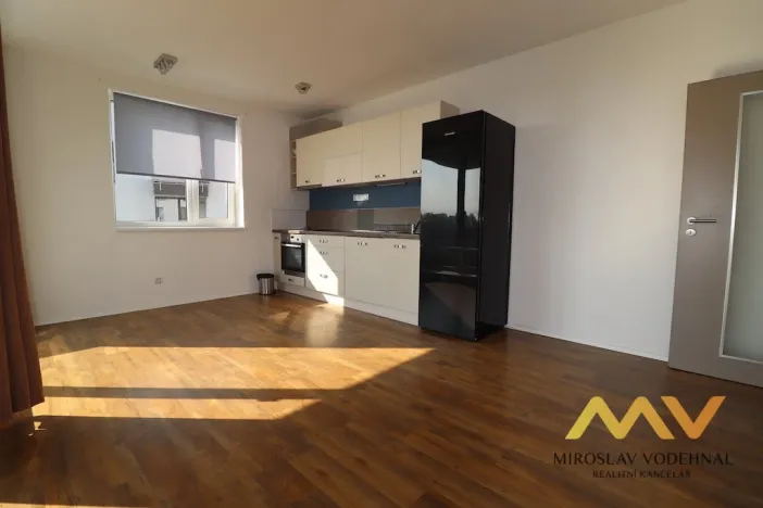 Pronájem bytu 2+kk, Hradec Králové - Třebeš, Pod Svahem, 62 m2