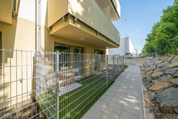 Pronájem bytu 1+kk, Olomouc, Frištenského, 32 m2