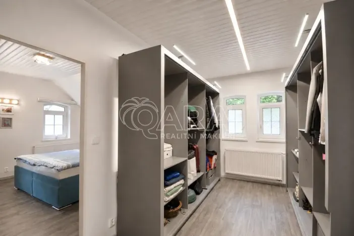 Prodej rodinného domu, Hřensko, 200 m2