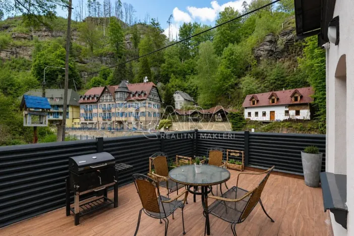 Prodej rodinného domu, Hřensko, 200 m2