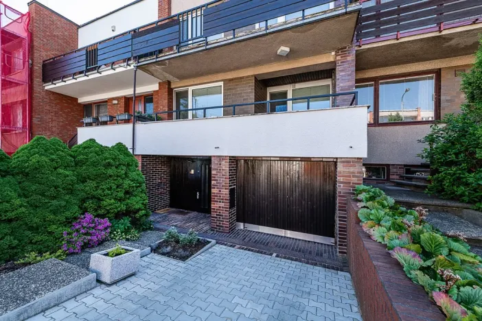 Pronájem rodinného domu, Praha - Dejvice, Krohova, 250 m2