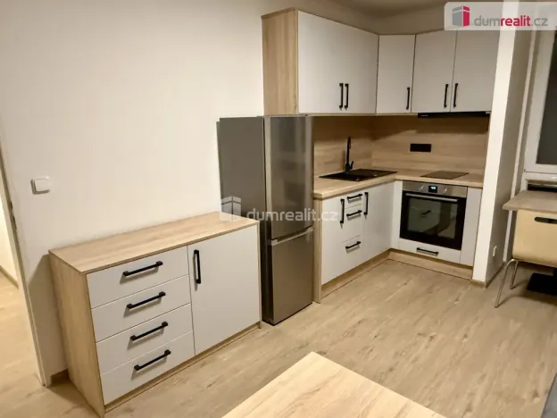 Pronájem bytu 1+kk, Mariánské Lázně - Hamrníky, třída Vítězství, 26 m2