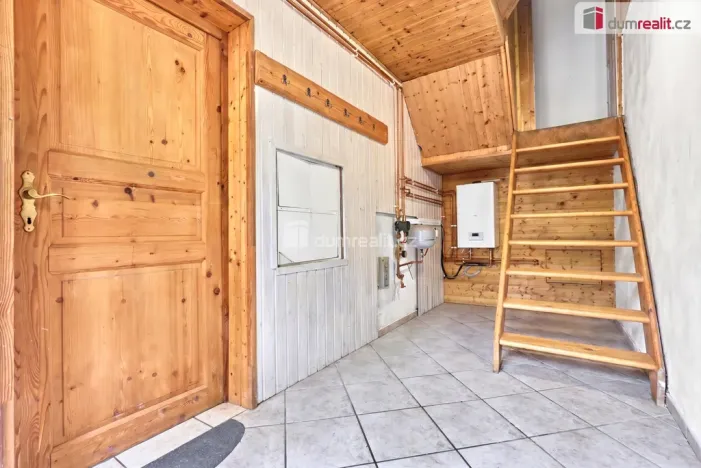 Prodej rodinného domu, Ostrov - Horní Žďár, 217 m2