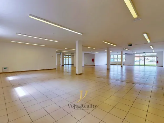 Pronájem obchodního prostoru, Uničov, Šumperská, 450 m2