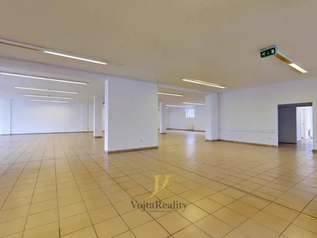 Pronájem obchodního prostoru, Uničov, Šumperská, 450 m2