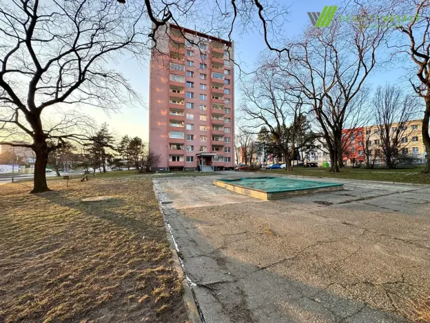 Pronájem bytu 1+1, Hodonín, Velkomoravská, 32 m2