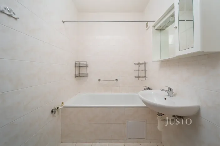 Prodej bytu 3+1, Praha - Chodov, Brodského, 72 m2