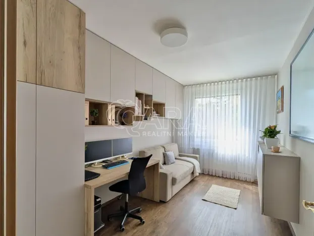 Prodej bytu 4+1, Plzeň - Bolevec, Kaznějovská, 92 m2