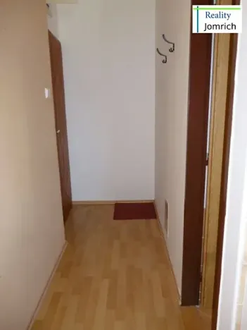 Pronájem bytu 1+kk, Jablonec nad Nisou, Lidická, 27 m2