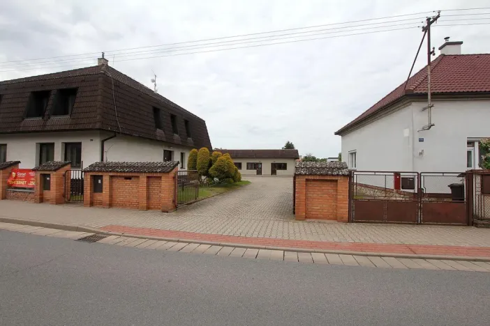 Pronájem bytu 1+kk, Pardubice - Rosice, generála Svobody, 27 m2