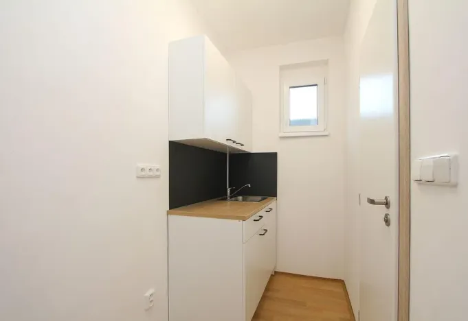 Pronájem bytu 1+kk, Pardubice - Rosice, generála Svobody, 21 m2