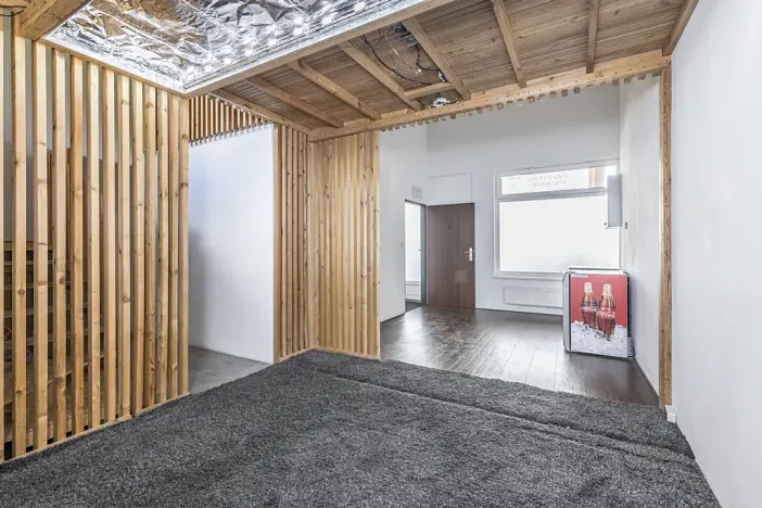 Prodej obchodního prostoru, Praha - Vysočany, Poděbradská, 98 m2