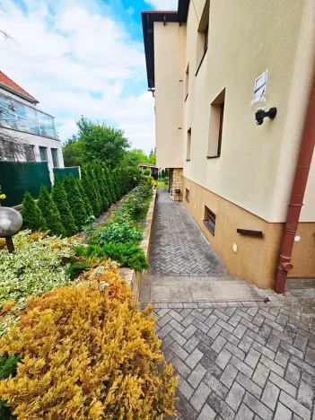 Prodej rodinného domu, Praha - Řepy, Doubravínova, 330 m2