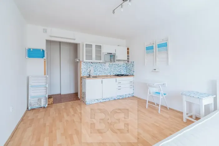 Pronájem bytu 1+kk, Praha - Strašnice, Za poštou, 25 m2