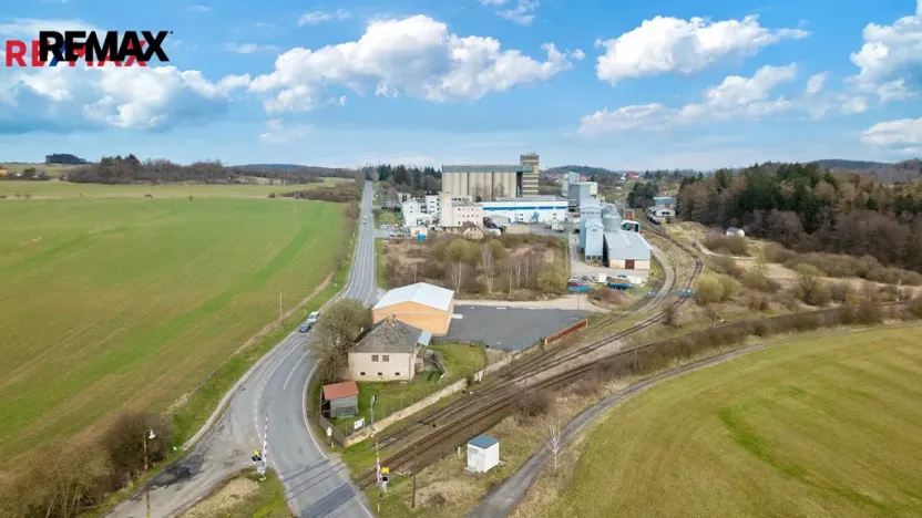 Prodej obchodního prostoru, Milín, Nádražní, 129 m2