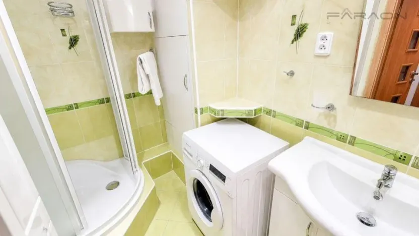 Prodej bytu 1+kk, Praha - Zbraslav, Elišky Přemyslovny, 35 m2