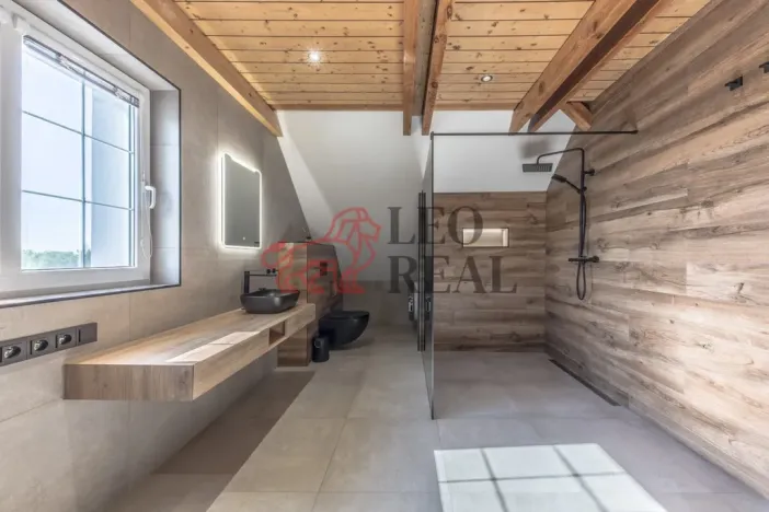 Prodej bytu 5+1, Bakov nad Jizerou - Zvířetice, 205 m2