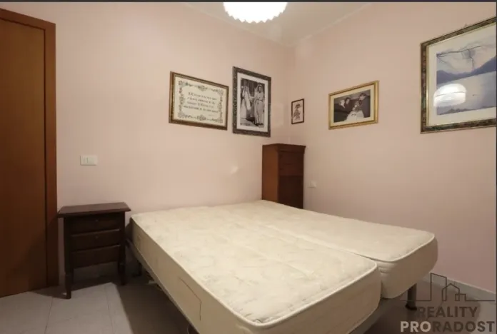 Prodej bytu 3+kk, Via di Giesi,Villa Rosa,Itálie, 56 m2
