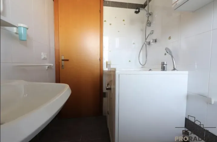 Prodej bytu 3+kk, Via di Giesi,Villa Rosa,Itálie, 56 m2