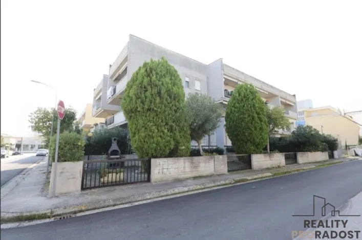 Prodej bytu 3+kk, Villa Rosa,Itálie, 56 m2