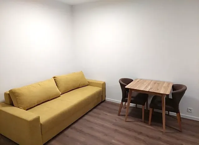 Pronájem bytu 2+kk, Praha - Žižkov, V domově, 45 m2