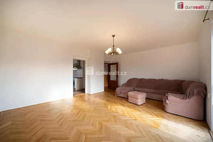 Pronájem rodinného domu, Dasný, 241 m2