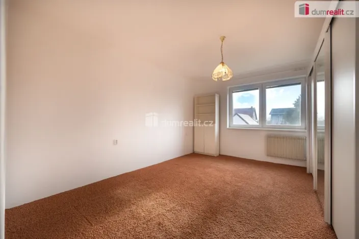 Pronájem rodinného domu, Dasný, 241 m2